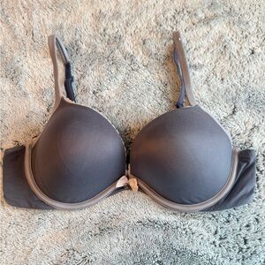 Victoria’s Secret Body by Victoria Push Up Everyday Bra